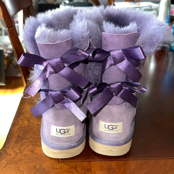 UGG Shoes - Bailey bow Uggs